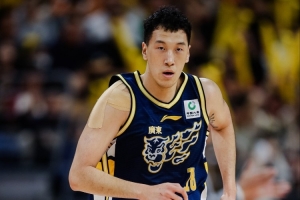 媒体人：同曦得到杜润旺签约权未花费太大代价 双方已签下D类合同